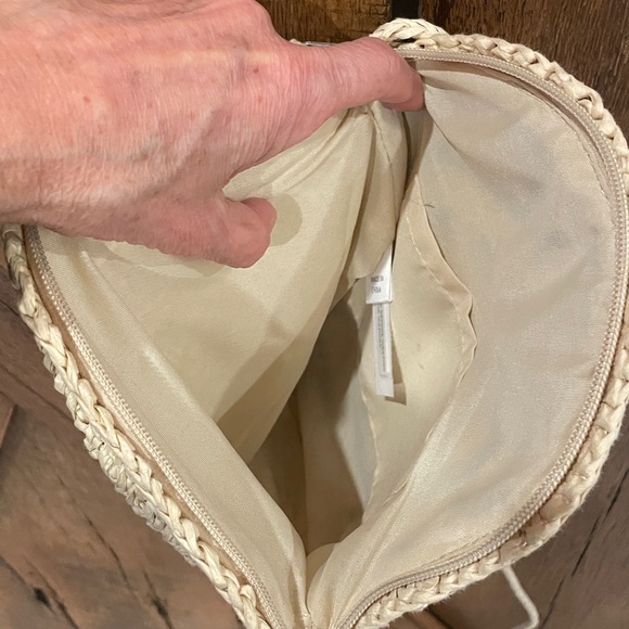 Circular Straw /Raffia Crossbody Bag with Pom Poms and Zipper Enclosure - Picture 6 of 9